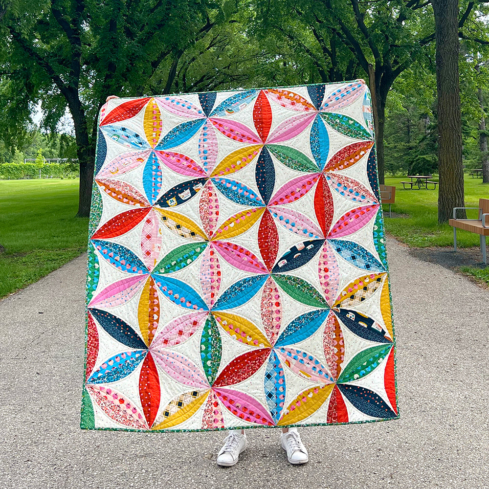 Avant Garden Quilt Pattern by Holly Clarke Design
