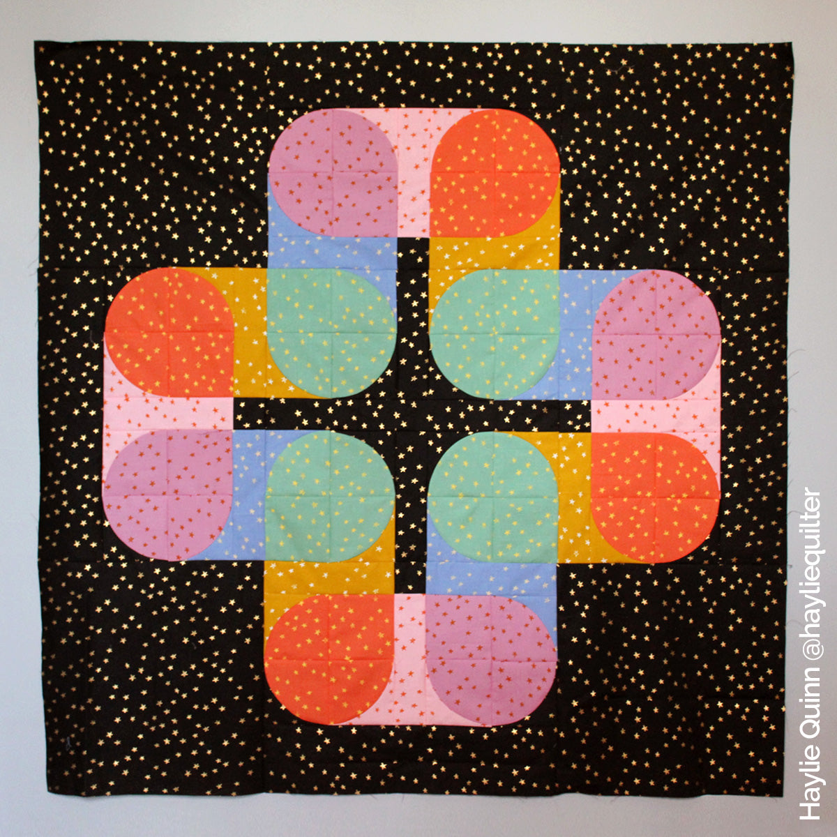 Go Figure Quilt Pattern by Holly Clarke Design